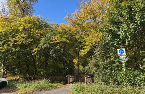 Buchholz-Kleefeld Apartment | Ruhige Messewohnung am Park, 10 Minuten zur Messe Hannover bzw Agritechnica