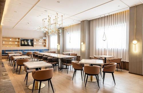 Shiqiao Hotel | Ruilan Courtyard-Cloud City View Light Hotel Guangzhou Panyu Branch-Canton Fair