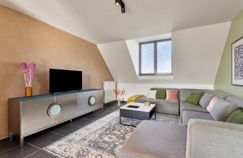 Begijnhof's Wijk Apartment | Ruim 3 slaapkamer appartement met parking nabij NATO