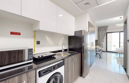Dubai Apartment | Rukan - Chic Studio in Dubailand