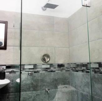 Desamparados Apartment | Runway Retreat Apartment