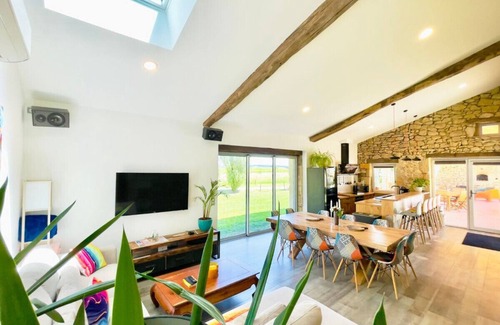 Saint-Vivien-de-Monsegur House | Rural charm, air-con, fast WiFi, close to village