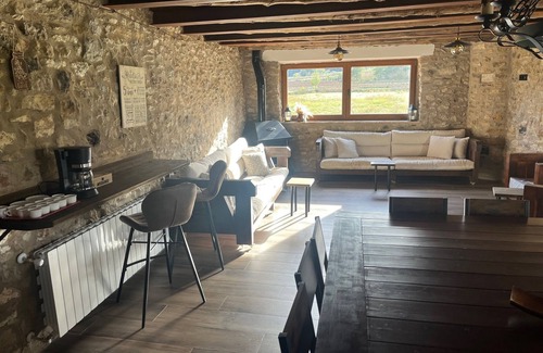 Vilafranca Cottage | RURAL FARMHOUSE LA PARRETA