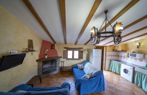 Laroya Cottage | Rural house (full rental) Reul Alto Cortijos Rurales for 4 people