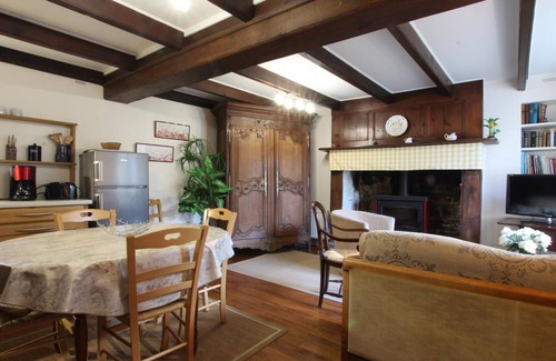 Auderville Cottage | Rustic house in Auderville with private garden