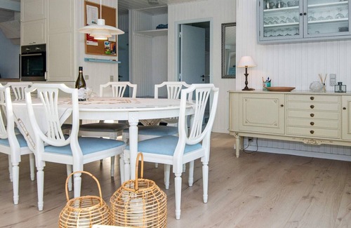 Hemmet House | Rustic Retreat at Hemmet Strand-By Traum