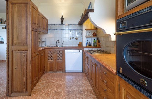 Genova House | Rustic&Traditional House between Palma and the sea