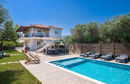 Fiolitis Villa | Ruvelis villa