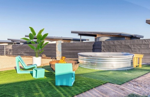 Round Top RV Rental | RV Spot #5 @ The Halles