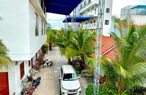 Ninh Hoa Hotel | Sân Vườn Hotel Khánh Hòa