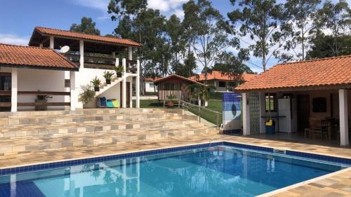 Quadra House | Sítio com Piscina e Área de Lazer Completa