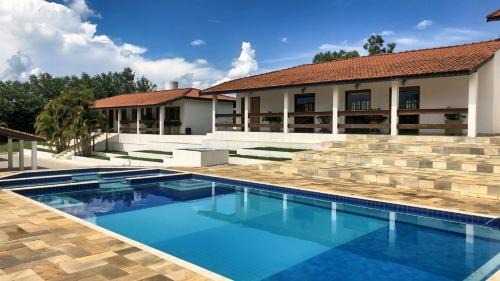 Quadra House | Sítio com Piscina e Área de Lazer Completa