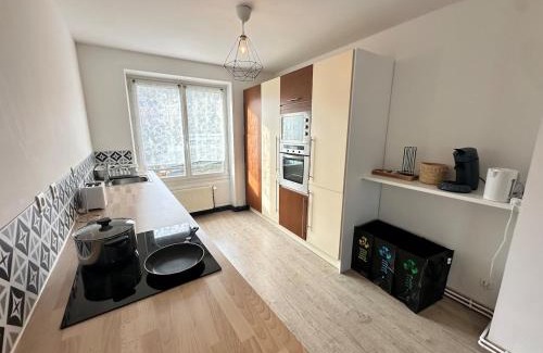 Nouzonville Apartment | S Albert poulain T3 tout équipé proche Charleville