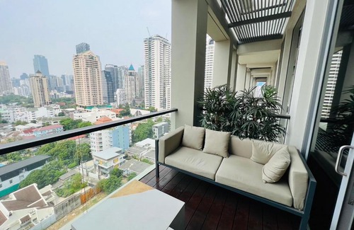Don Hua Lo Apartment | s