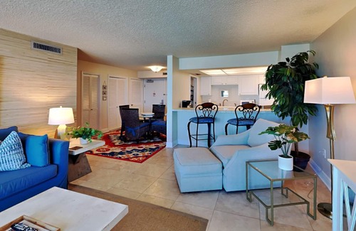Villa Sabine Condo | Sabine Yacht & Racquet #2B | Bayfront, Pool Views!