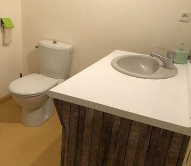 Sables-d'Or-les-Pins Apartment | Sables d'Or, studio 31, équipé, à 300m de la plage