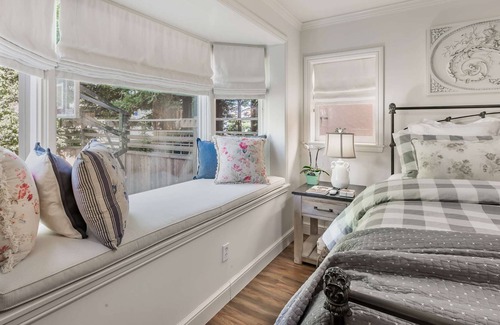 Mount Davidson Manor Apartment | Safe Private Retreat