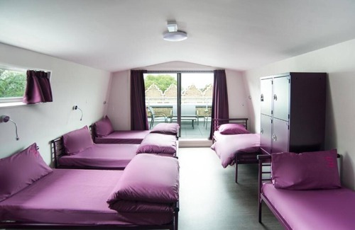 Royal Borough of Kensington and Chelsea Hotel | Safestay London Kensington Holland Park