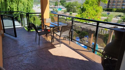 Okanagan-Similkameen Hotel | Sahara Suites