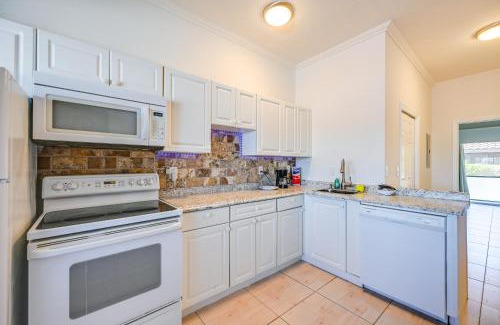 Naples Apartment | Sail and Soak Naples Condo with Heated Pool Access