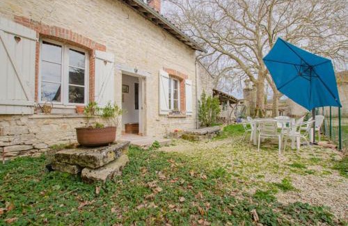 Longchamp-sur-Aujon House | Saint-malachie
