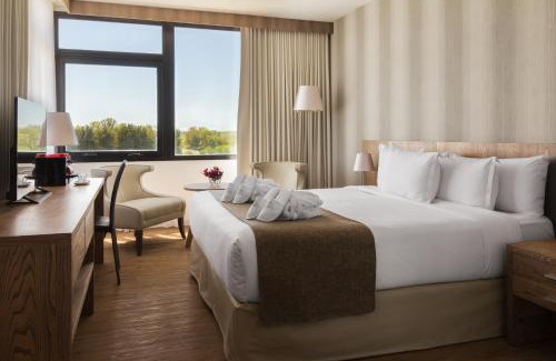 Guichon Resort | Salinas del Almiron Resort Termal