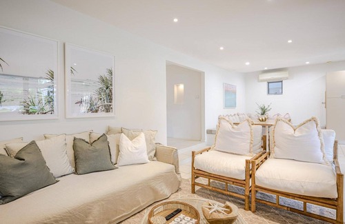 Bateau Bay House | Salt House - beautiful oasis