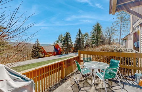 Quechee House | Saltbox 12B