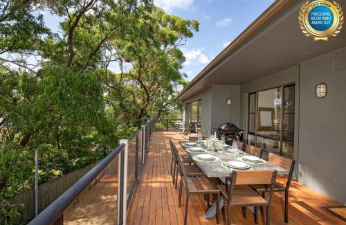 Culburra Beach House | Saltbush Cottage Pet Friendly 1 Min Walk to Beach