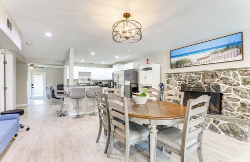 Bradenton House | Saltwater Pool & Putting Green: Bradenton Oasis