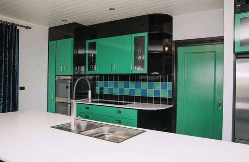 Peterborough House | Saltwood Retreat - Peterborough