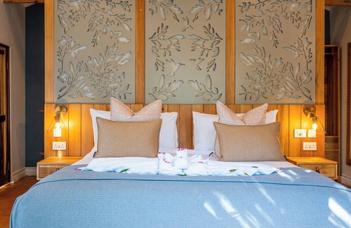 Victoria Falls Cabin | Samanzi