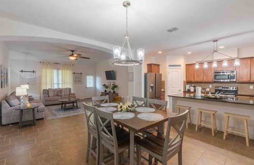 West San Antonio House | San Antonio Escape Near SeaWorld and Lackland