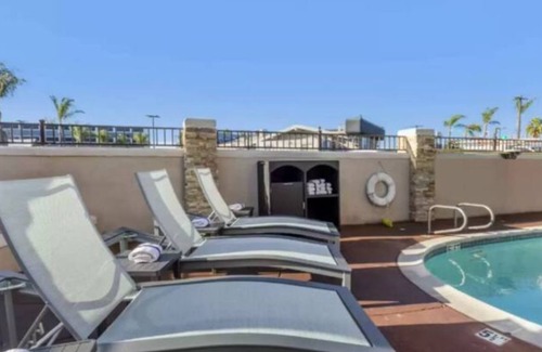 Miramar House | "SAN DIEGO!! Everyone can have fun there!! Let Go, Enjoy!!