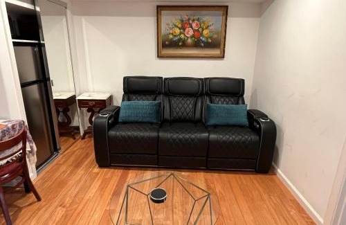 Outer Mission Apartment | San Francisco 2 Bedroom with Parking near BART