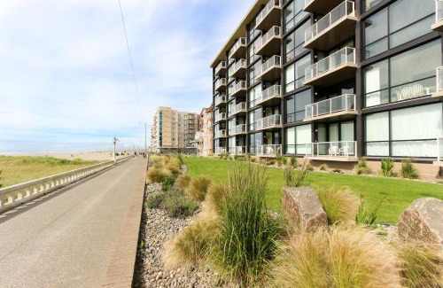 Seaside Apartment | Sand & Sea: Paradise on the Prom (516)