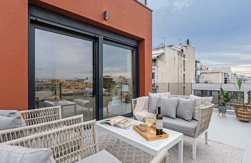 Piraeus Apartment | Sanders Port Piraeus