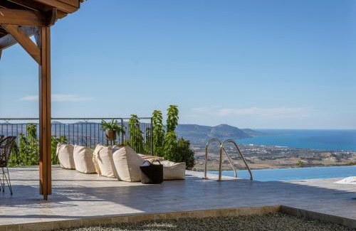Peristerona House | Sanders View