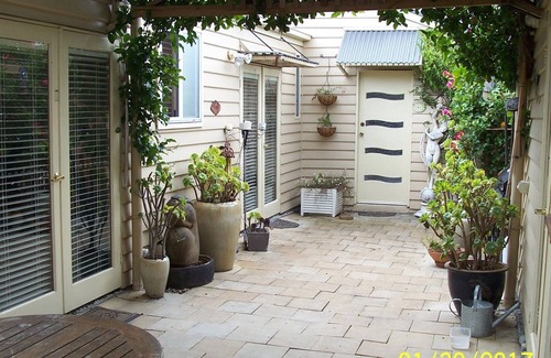 Hobart Central Business District House | Sandy Bay Central House