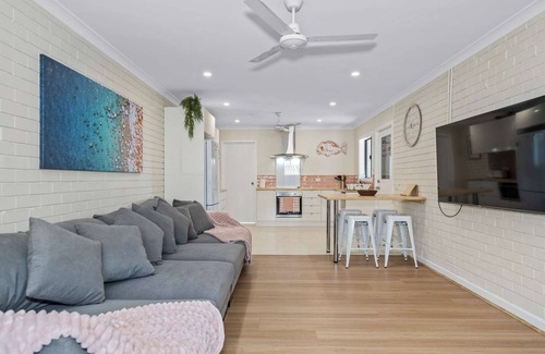 Mandurah Apartment | Sandy Shores Getaway