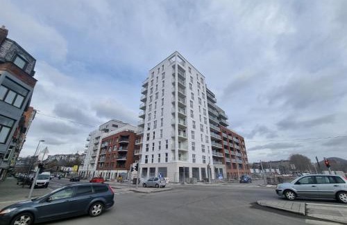 Outremeuse Apartment | Sandy Shores Serenity Flat Liège Centre