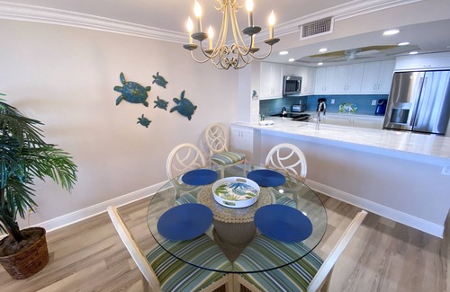 Punta Rassa Condo | Sanibel Harbour 635:Adventure awaits-Nearby fishing, kayaking, dolphin tours and more!