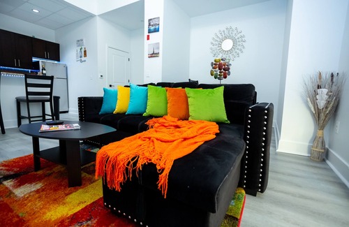 Downtown Baltimore Apartment | 💎 Sanitized*LUXURY* Relaxing*MODERN APT In the HEART OF DOWNTOWN