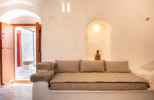 Therasia Hotel | Santa Irini Retreat