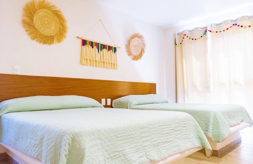 Los Ayala Hotel | Santa Martha Bungalows