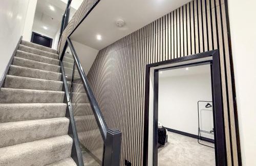 Boston House | Santi House
