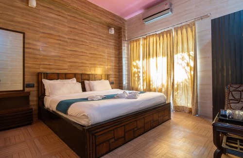 Dhunar Gaon Resort | Sapphero Chanakya Resort