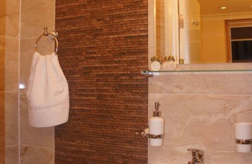 Addison Hotel | Sapphire Hotel