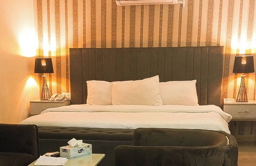 Kano Hotel | Sarina Suites and Apartments Kano