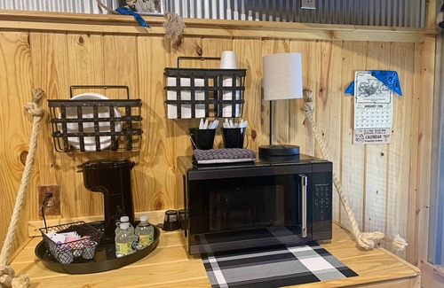 Cache Cabin | Saving the Longhorn Cabin near Wichita Mountains Medicine Park Cache, sleeps 2